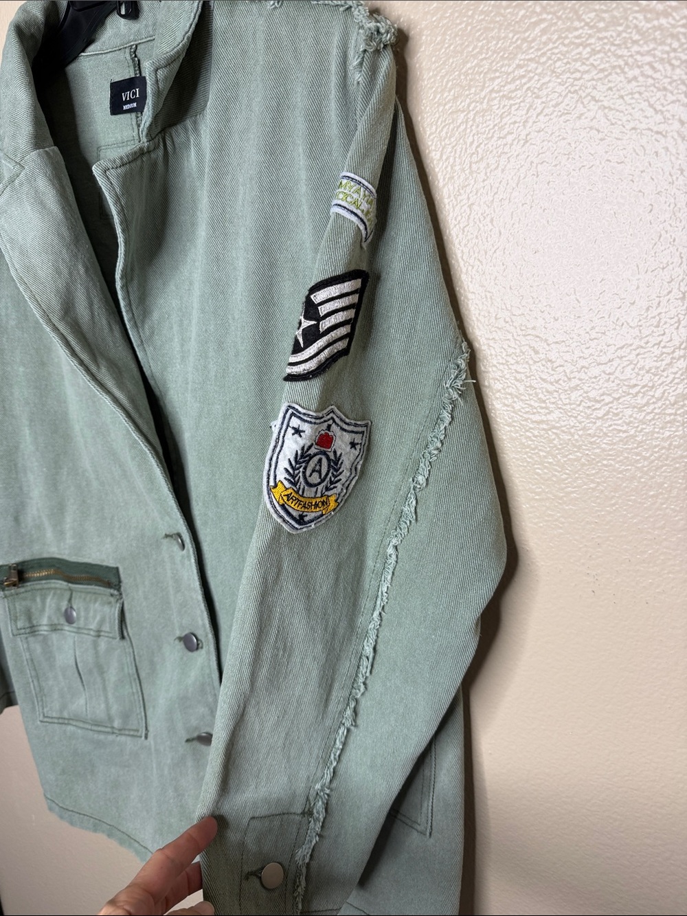 VICI Green Patched Military Blazer Jacket - Picture 4 of 9